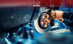 چطور بفهمیم لنت ترمز خودرو باید تعویض شود؟
